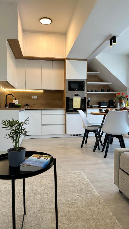 Linden Apartman 106 - Adults Only Mosonmagyarovar Bagian luar foto