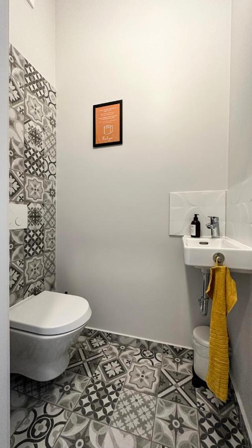 Linden Apartman 106 - Adults Only Mosonmagyarovar Bagian luar foto