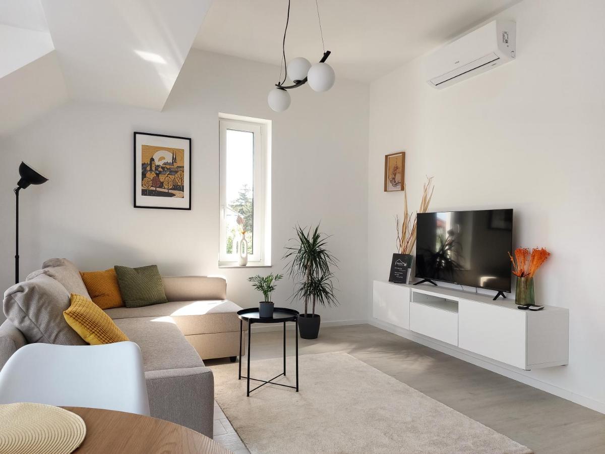 Linden Apartman 106 - Adults Only Mosonmagyarovar Bagian luar foto